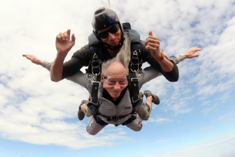 Image: Gary  Lenzner, 85, of Mission Viejo, free falls while skydiving