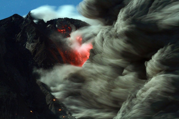 Image: Mount Sinabung eruption
