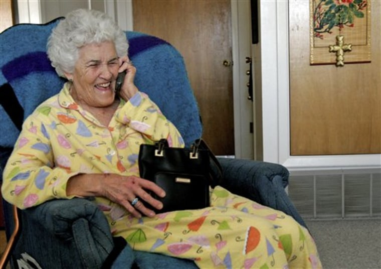 83 Year Old Grandma Foils Purse Snatcher