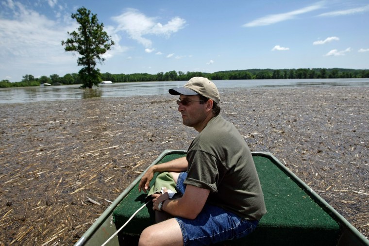 Mississippi River Towns Brace For Major Flooding