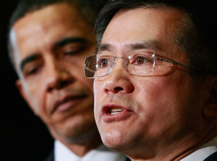 President Obama Introduces Gary Locke As His Pick For Commerce Secretary