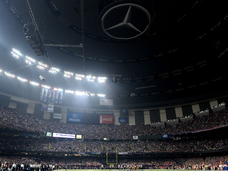 A general view of the Mercedes-Benz Superdome after a sudden power outage that lasted 34 minutes in the second half during Super Bowl XLVII (Harry How/Getty Images)