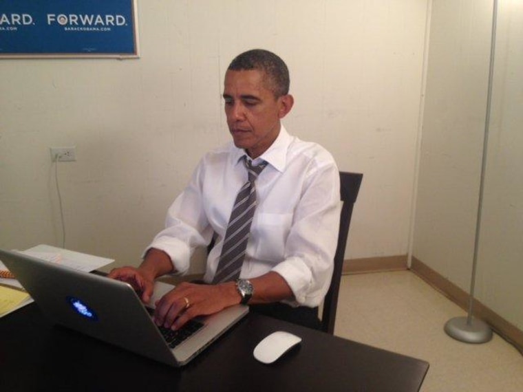 The photo used to verify President Obama's participation in reddit's AMA