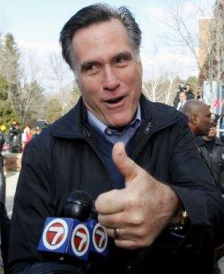 Romney drops policy hints at closed-door fundraiser