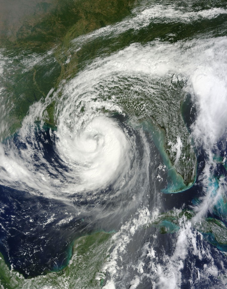 Hurricane Isaac battles the Gulf