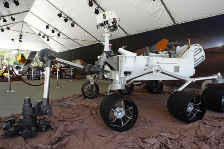 Curiosity rover lands on Mars