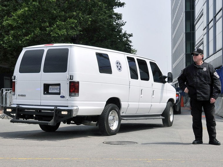 Tsarnaev arrives at Boston Courthouse