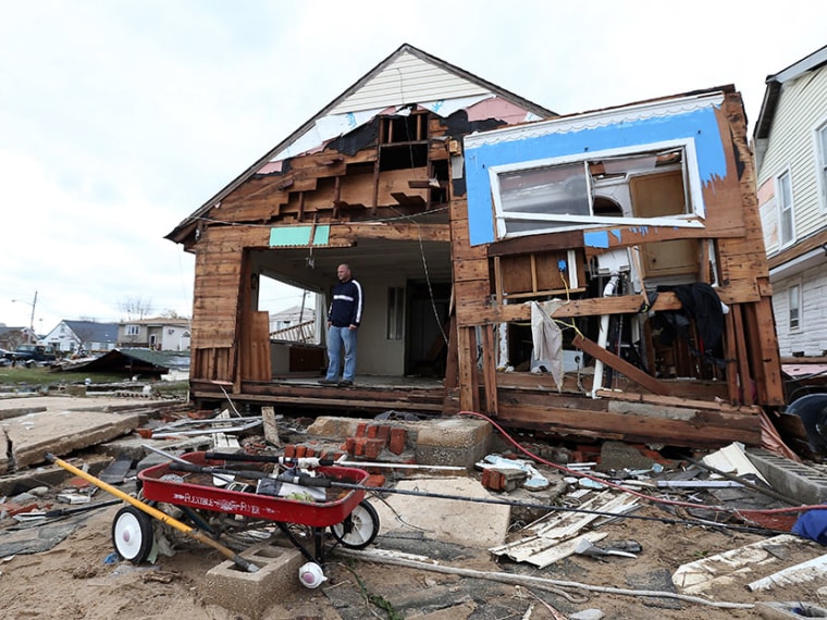 After Hurricane Sandy, New York man lives in backyard