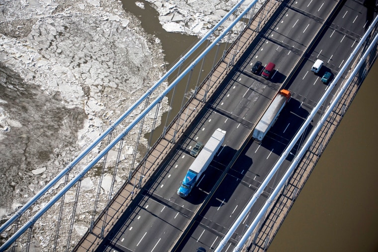 Traffic drives across the George Washington Bridge, Jan. 9, 2014.