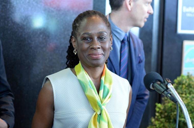 New York First Lady Chirlane McCray Visits The Empire State Building To Raise Awareness For Mental Health (Photo by Slaven Vlasic/Getty).