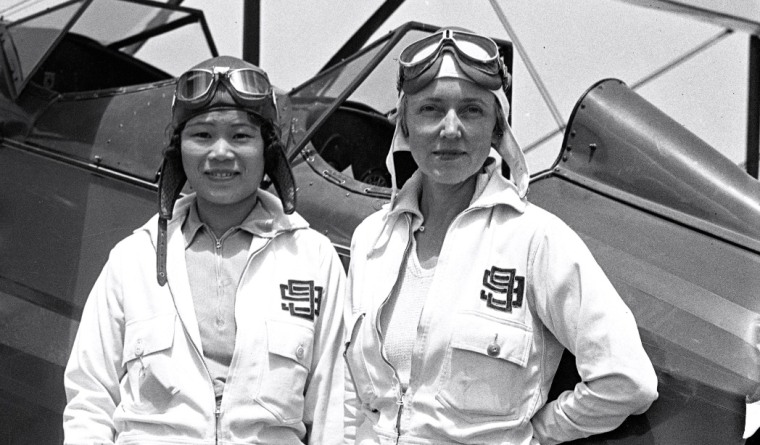 Katherine Sui Fun Cheung and Ethel Sheehy at an air race in Oxnard in 1935.