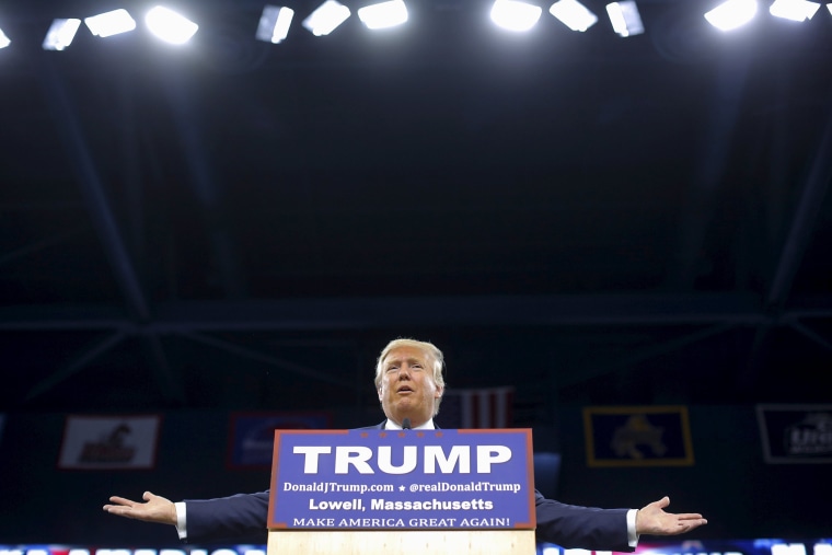U.S. Republican presidential candidate Donald Trump speaks at a campaign rally in Lowell, Mass., Jan. 4, 2016. (Photo by Brian Snyder/Reuters)