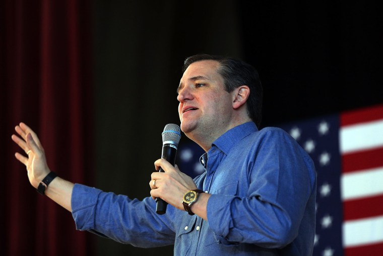 Republican presidential candidate Sen. Ted Cruz (R-TX) speaks at a Town Hall event on Feb. 7, 2016 in Peterborough, N.H. (Photo by Spencer Platt/Getty)