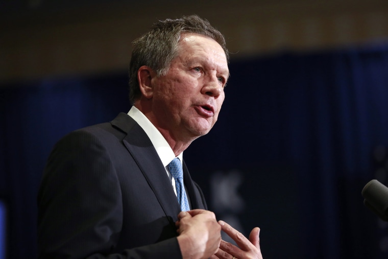 Republican presidential candidate and Ohio Governor John Kasich speaks to supporters in Concord, N.H., on Feb. 9, 2016. (Photo by Katherine Taylor/EPA)