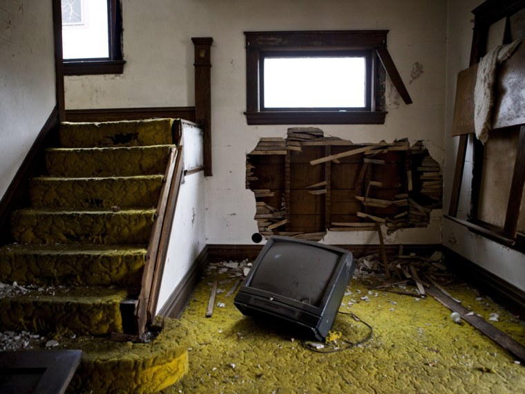 Vacant homes, high crime and urban blight mar what was once one of the busiest steel mill towns along the famous American Rust Belt on Feb. 7, 2012 in Youngstown, Ohio. (Photo by Benjamin Lowy/Getty)