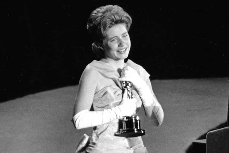 In this April 8, 1963 file photo, actress Patty Duke, 16, accepts the Oscar as best supporting actress for her work in \"The Miracle Worker\" at the annual Academy Awards in Santa Monica, Calif.  (Photo by AP)