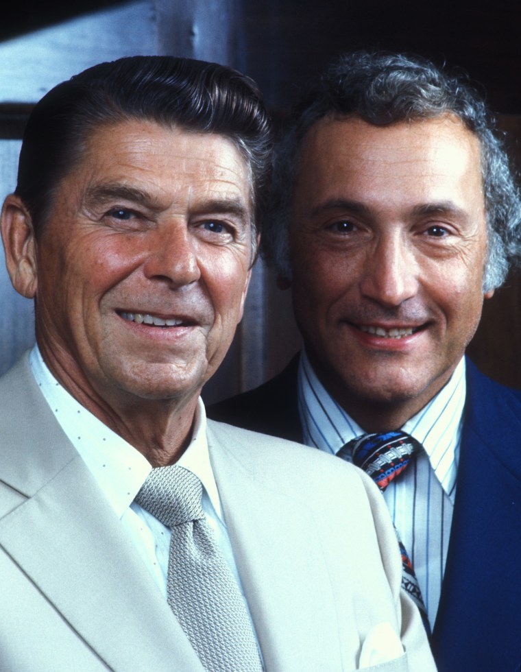 Running mates on the Republican ticket of 1976, Ronald Reagan and Senator Richard Schweiker, smile for a campaign photo. (Photo by Michael A. W. Evans/ZUMA)