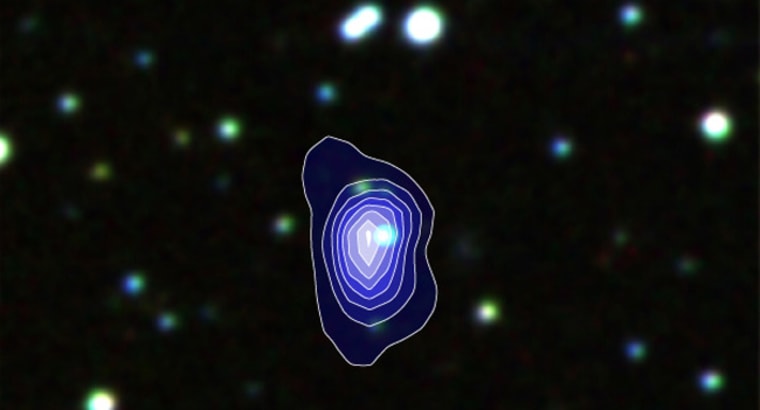 The nova V598 Puppis, accidentally discovered in the XMM-Newton slew survey. The X-ray contours, which indicate the position of the nova, are overlaid on image composite (infrared, red and blue channels) from the SuperCOSMOS Sky Surveys (SSS), Royal Observatory, Edinburgh. Credit: ESA/XMM-Newton/EPIC (A. Read et al.)/SSS