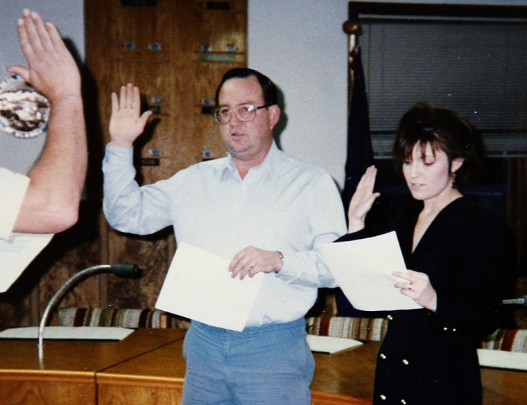 Image: Sarah Palin being sworn in as mayor of Wasilla, Alaska.