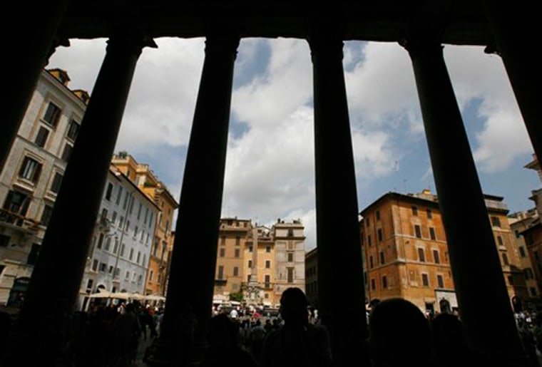 A view from inside the Pantheon in Rome is shown on Saturday, Aug. 23, 2008. (AP Photo/Alessandra Tarantino)
