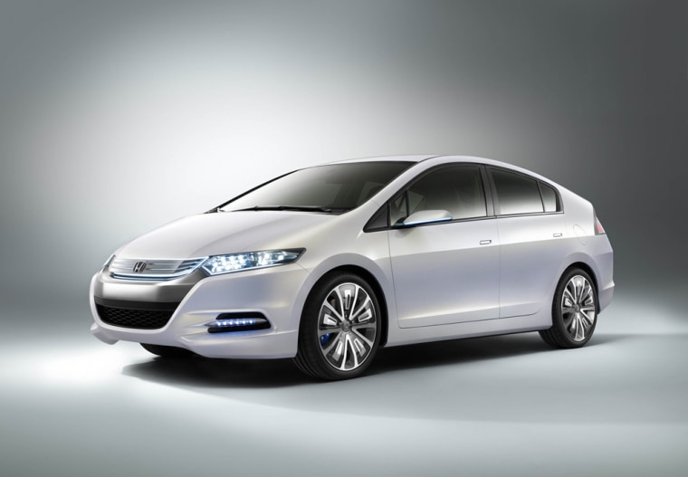 Honda will reveal a concept version of its new small hybrid vehicle, to be named Insight, at the 2008 Paris International Auto Show on Oct. 2.