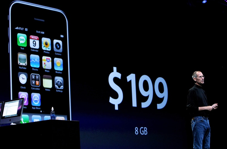 Image: Steve Jobs introducing iPhone 3G