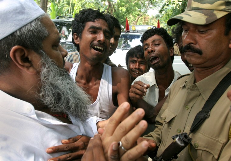 Image: Riot-affected Muslim settlers, India, ethnic riots