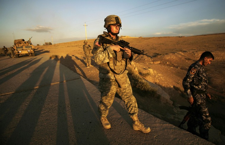 Image: U.S. Army soldier in Iraq