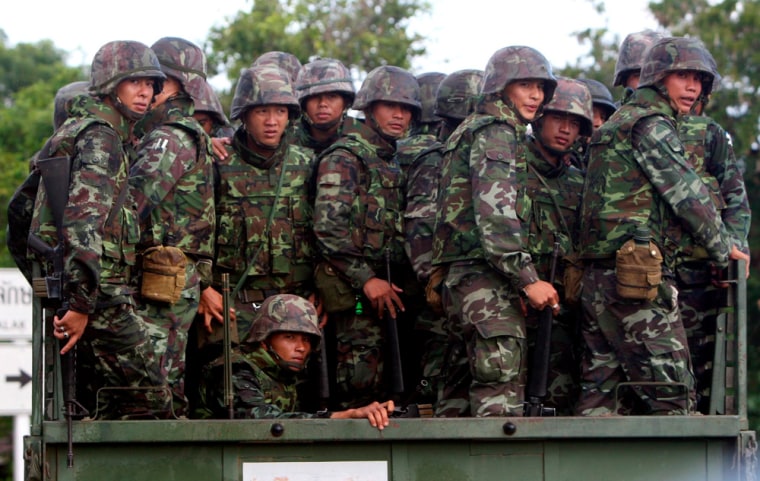 Image: Thai soldiers on a military truck