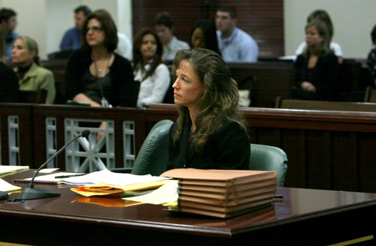 Image: Former NASA astronaut Lisa Nowak sits at the defense table in Orange County Court