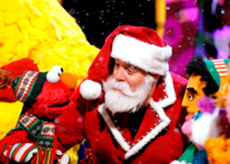 Image: BIG BIRD, ELMO, KEVIN JAMES, STILLER THE ELF.  Elmo's Christmas Countdown