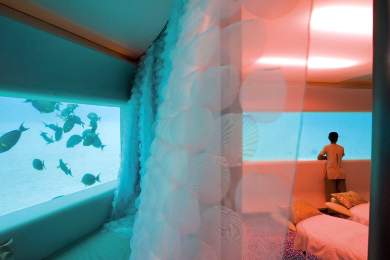 Image: Underwater Spa. Huvafen Fushi Resort, Maldives