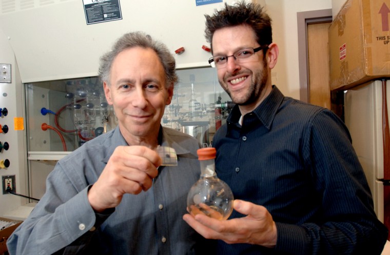 Image: Robert Langer, Professor Jeffrey Karp of Harvard-MIT Health, gecko adhesive