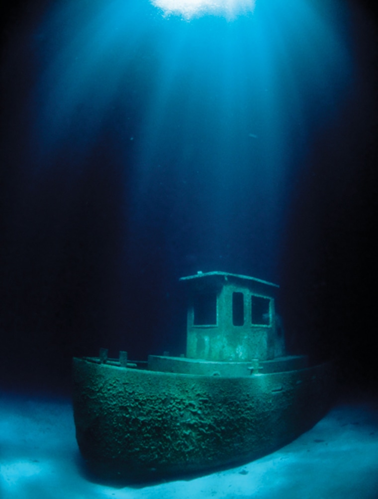 Image: shipwreck Blue Plunder