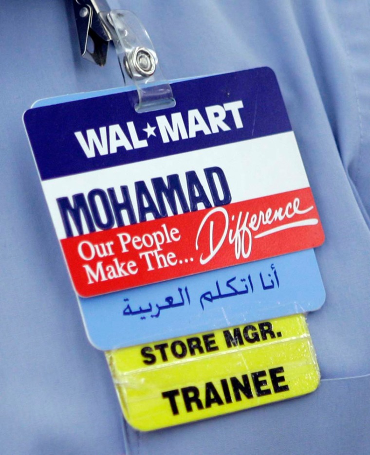 Image: Image: Wal-mart in Dearborn catering to Arab-Americans