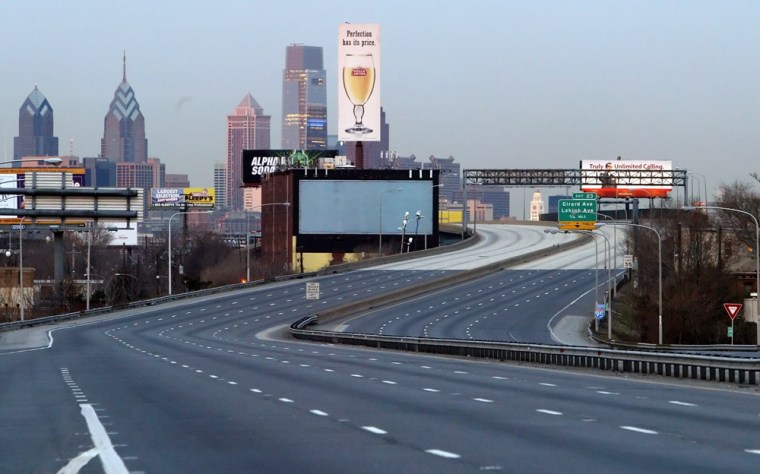 Image: Closed interstate I-95 in Philadelphia.