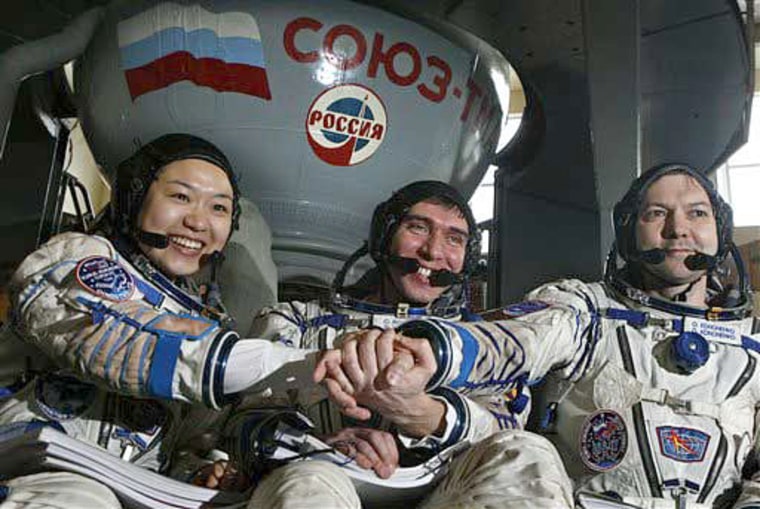 Image: ISS Expedition 17 and Taxi Mission 14 crew