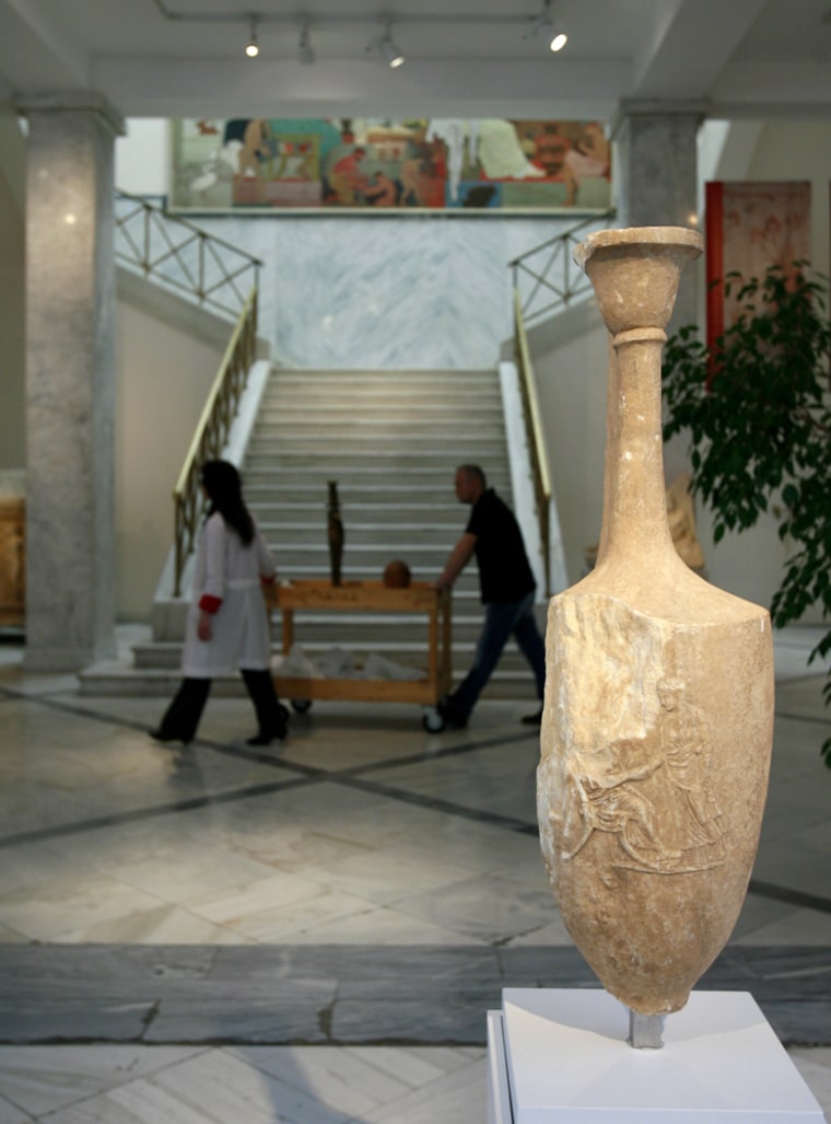 Image: Ancient urn returns to Greece