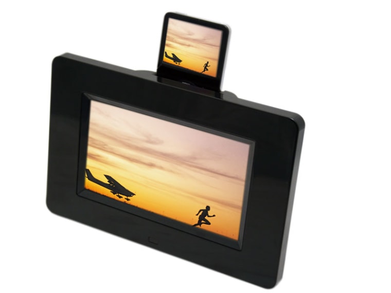 Image: Mustek digital photo frame with iPod
