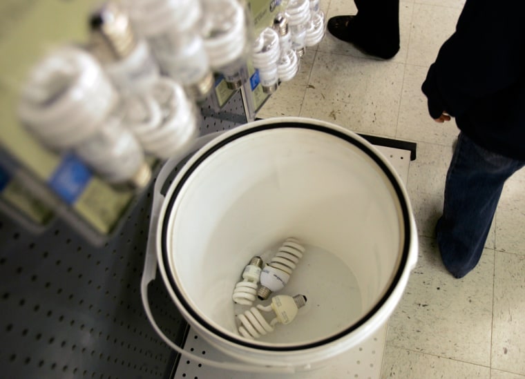 Fluorescent bulbs easy to use, tough to recycle