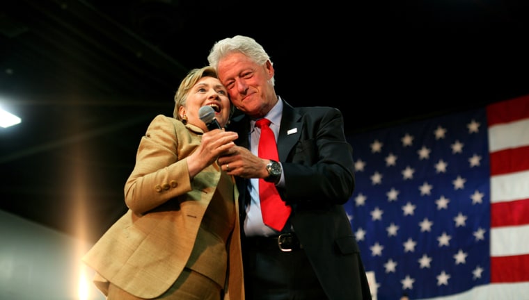 Image: Bill and Hillary Clinton