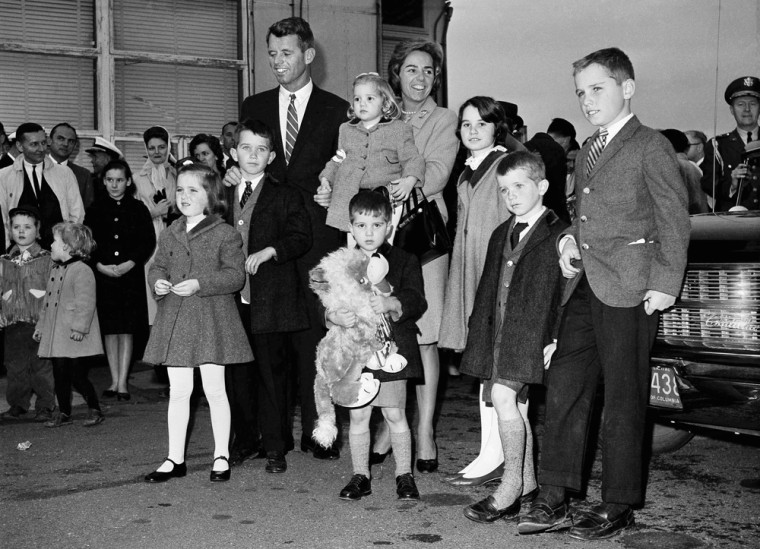Attorney General Robert Kennedy and his wife Ethel pose with their seven childern on on Feb 28, 1962 arrival at Washington National Airport at the end of the Kennedy round-the world trip. (AP Photo)
