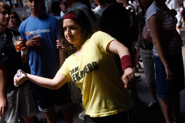 Ana Hurka-Robles participate in the Wiimbledon Wii Tennis tournament June 7, 2008 at Barcade in the Williamsburg neighborhood of the Brooklyn borough of New York. Several people turned out for the competition which offered a prize at the end of the tournament.   (Photo by Joshua Lott/Getty Images)   AFP   = FOR NEWSPAPER, INTERNET, TELCOS AND TELEVISION USE ONLY = (Photo credit should read Joshua LOTT/AFP/Getty Images)