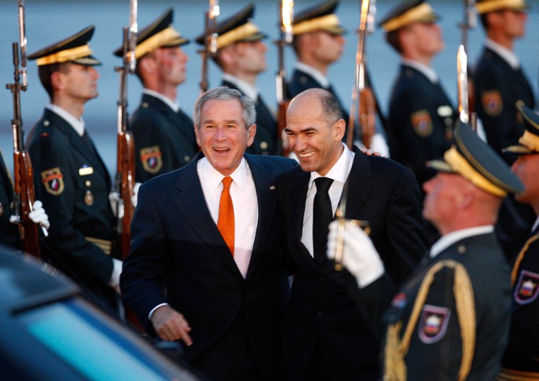 Image: U.S. President George W. Bush with Slovenian Prime Minister Janez Jansa