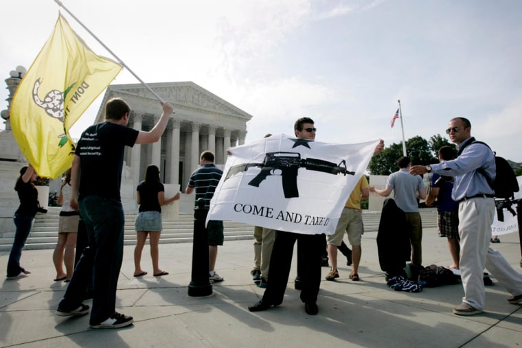 Image: Pro-gun rights demonstrators outside the Supreme Court