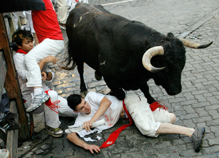 U.S. man knocked out during Pamplona dash
