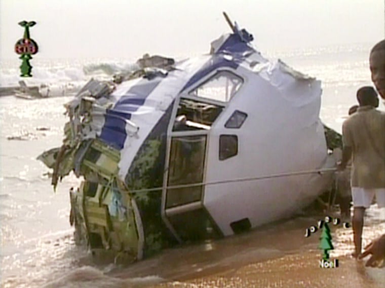 Image: Wreckage on the beach in Cotonou, Benin