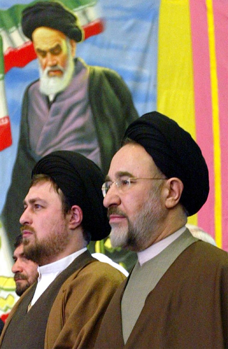 IRAN'S KHATAMI PAYS RESPECTS TO LATE FOUNDER OF ISLAMIC REPUBLIC