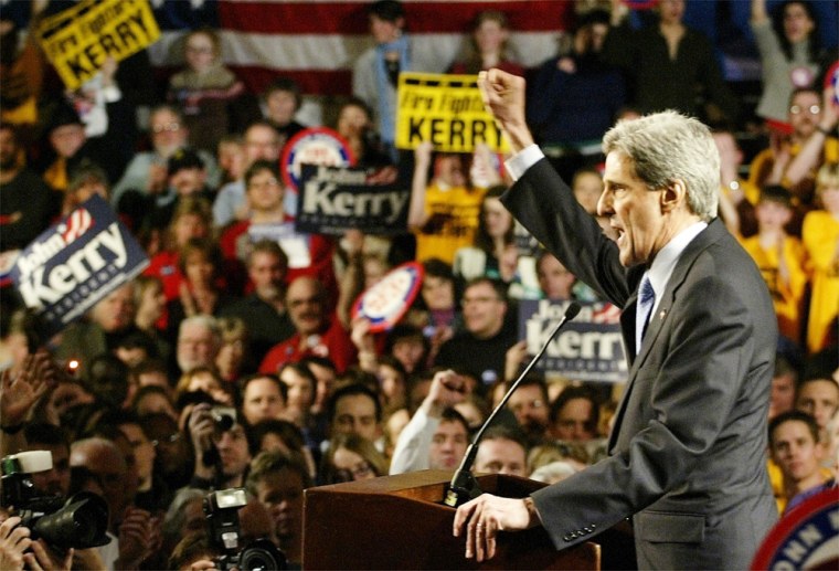 DEMOCRATIC PRESIDENTIAL CANDIDATE JOHN KERRY ADDRESSES SUPPORTERS AT VICTORY RALLY