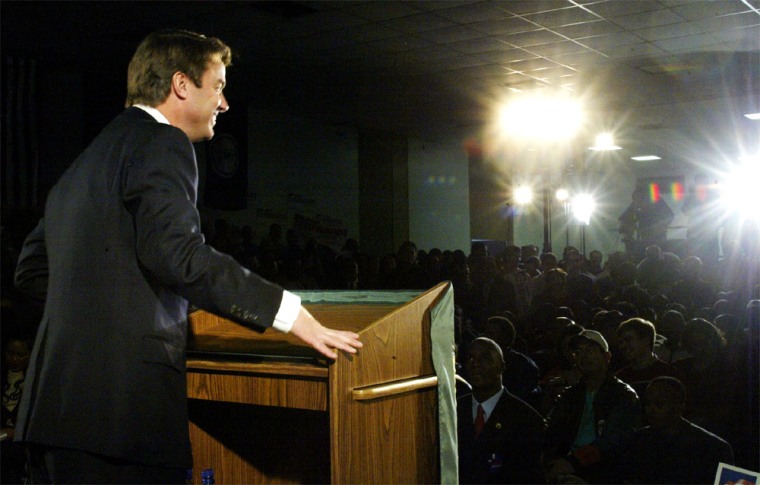 PRESIDENTIAL CANDIDATE EDWARDS SPEAKS TO STUDENTS